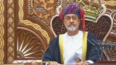 السلام والتعليم.. سطان عمان يضع خريطة حكمه للبلاد فى أول خطاب رسمى