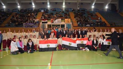 وزير الرياضة يلتقي طلاب جامعة حلوان ويتفقد معرض الابتكارات العلمية