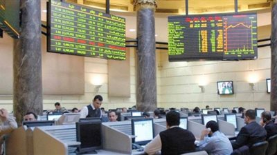 ارتفاع جماعي لمؤشرات البورصة بمنتصف تعاملات اليوم