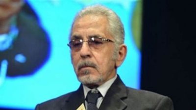 أغنية على الممر.. أول أفلام على عبد الخالق