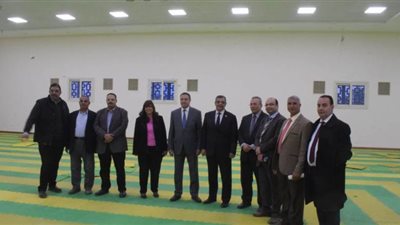 رئيس جامعة بنها يتفقد كليتي العلاج الطبيعي والتربية الرياضية