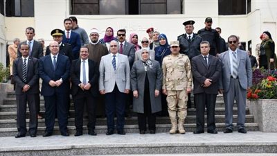 افتتاح معرض جامعة قناة السويس لمنتجات وزارات الدفاع والداخلية والإنتاج الحربي