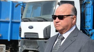 محافظ القاهرة يهدد بمحاسبة المقصرين خلال جولة مفاجئة بجراج هيئة النظافة
