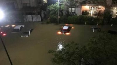 بسبب الطقس السيئ.. محافظ البحيرة يأمر بفصل التيار الكهربائي عن أعمدة الإنارة بالشوارع