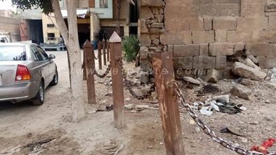 إنشاء حواجز حديدية لحماية قبة الرفاعي والسبع بنات الأثرية بشرق القاهرة/ صور