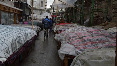 توقف حركة البيع والشراء بسبب الأمطار في العتبة | صور