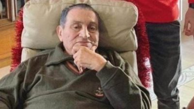 فجر السعيد ناعية حسني مبارك: 