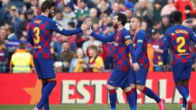 ميسي وميرتينز في هجوم برشلونة ونابولي بدوري أبطال أوروبا