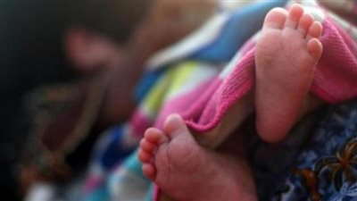 مصرع رضيع سقط من أعلى سطح منزله بأسيوط