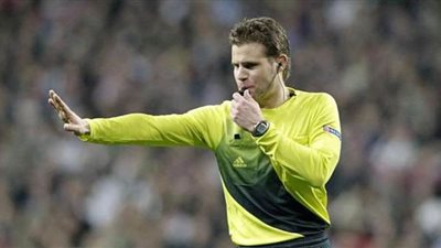 الحكم الألماني فيليكس بريش ينفرد برقم قياسي في دوري أبطال أوروبا