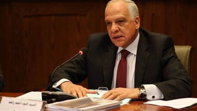 مجازاة نواب رؤساء الأحياء المقصرين في أعمال النظافة بالجيزة