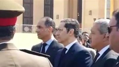 أول صور لوصول جثمان مبارك لمسجد المشير طنطاوي | صور