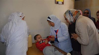 قافلة طبية لقرية الصحوة ضمن مبادرة حياة كريمة بالوادى الجديد