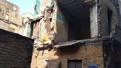 انهيار جزئي لعقار بالسيدة زينب بسبب الأمطار