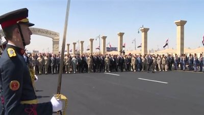 محمود خلف يكشف الرسالة من الجنازة العسكرية لمبارك | فيديو