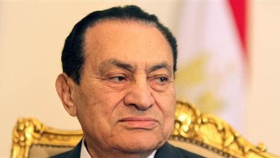 خيول وأعلام وموسيقى عسكرية.. منطقة المراسم بمسجد المشير تستعد لاستقبال جثمان مبارك