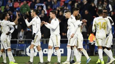 إيسكو وبنزيمة يقودان هجوم ريال مدريد أمام مانشستر سيتي