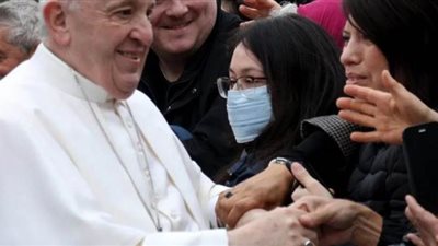 بابا الفاتيكان يشارك في احتفالات بدء الصوم وسط مخاوف 