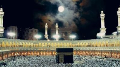 السعودية تعلِّق الدخول إلى أراضيها مؤقتًا لأغراض العمرة وزيارة المسجد النبوي بسبب كورونا