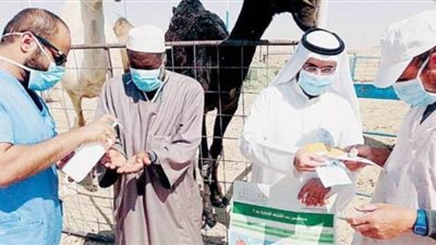 معتمرون أردنيون عالقون على الحدود السعودية بعد وقف تأشيرات العمرة | فيديو