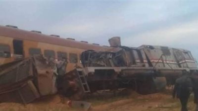 اللقطات الأولى من انقلاب قطار الإسكندرية - مطروح| فيديو