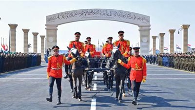 سمير فرج يكشف سر غياب وزير الدفاع والمشير طنطاوي عن جنازة مبارك | فيديو