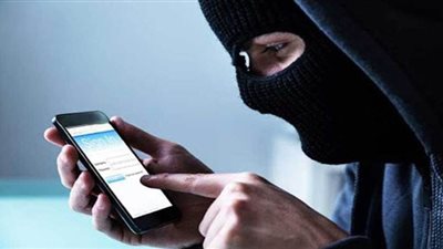 قراصنة يحصلون على معلومات من هاتف وزيرة الاستخبارات في جنوب أفريقيا