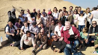 وفود سياحية من ه دول أوروبية تزور هرم اللاهون | صور