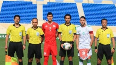 لجنة الحكام بالاتحاد العربي تشيد بأداء أحمد الغندور فى كأس العرب | صور