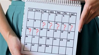 تعرَّفي على أسباب تأخر الدورة الشهرية عند ابنتك