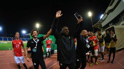 الجناينى يهنئ منتخب الشباب بالتأهل لنصف نهائى كأس العرب