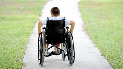 مارجريت عازر: تراخي وزارة التضامن وراء تأخر تفعيل قانون ذوي الإعاقة