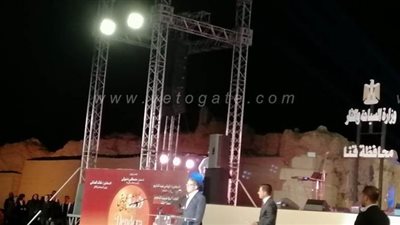 وزير السياحة والآثار بمهرجان قنا: افتتاح 3 سراديب بمعبد دندرة للجمهور