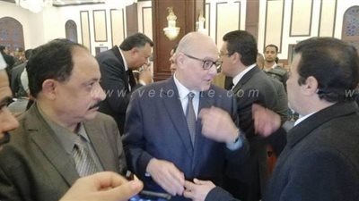مصطفى موسى ومنصور العيسوى وحسام بدراوى وزيدان ومتعب فى عزاء مبارك
