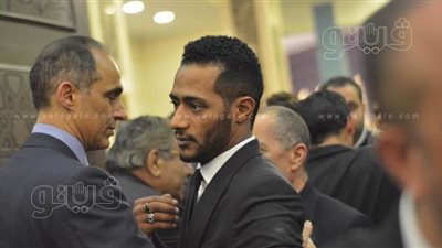 بهاء أبو شقة ومحمد رمضان فى عزاء مبارك | فيديو وصور