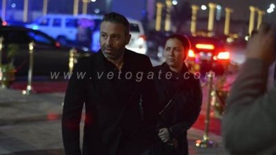 حازم إمام وعبد الحليم على ومحمد فؤاد وأحمد شاكر في عزاء مبارك| صور