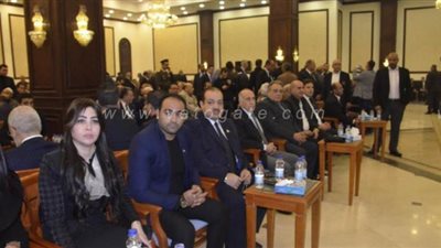 شخصيات سعودية وكويتية وعمانية تشارك فى عزاء مبارك