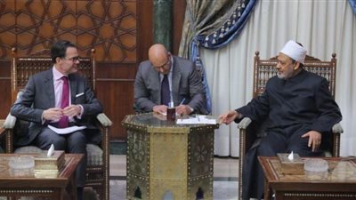 السفير الفرنسي: الأزهر له مكانة محورية عالمية ويمثل الإسلام المعتدل