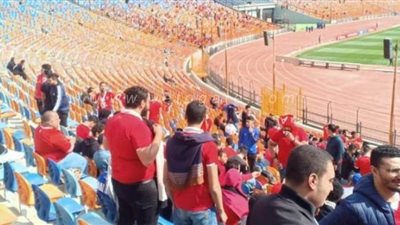 بدء توافد جماهير الأهلي على استاد القاهرة | صور