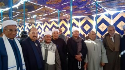 لجنة المصالحات بالأزهر تنهي خصومة ثأرية بين عائلتي 