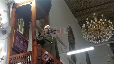 إمام السيدة نفيسة يكشف عن جوانب تكريم الإسلام للمرأة