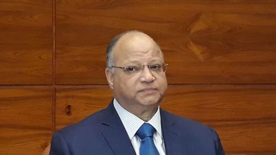 حي الزيتون يفتح شارعا للربط بين المطرية و ترعة الجبل 