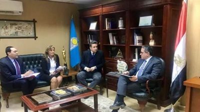 السياحة توافق على عرض سلسلة من الأفلام الوثائقية بالتلفزيون الإيطالي