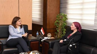 وزيرتا التخطيط والبيئة تفتتحان 
