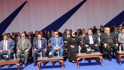 وزير التنمية المحلية: استثمارات ٣.٤ مليار جنيه في المرحلة الأولى من حياة كريمة