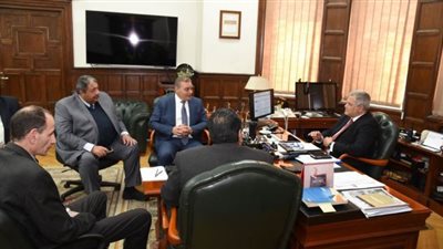 رسلان يبحث سبل تعميق التعاون مع رئيس 