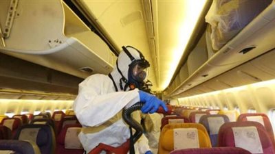 سياسي بحريني: الطيران القطري أخفى وجود مصابة بالكورونا في إحدى طائراته | فيديو