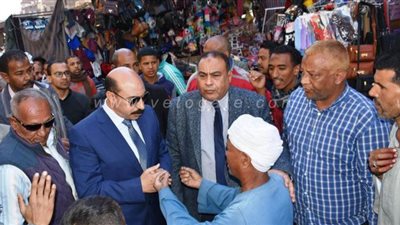 جولة تفقدية لمحافظ أسوان في مدينة كوم أمبو | صور
