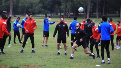 فتحي وأجايي يشاركان في مران الأهلي بجنوب أفريقيا