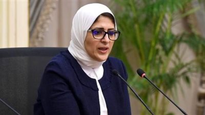 وزيرة الصحة تغادر مطار القاهرة متوجهة إلى الصين